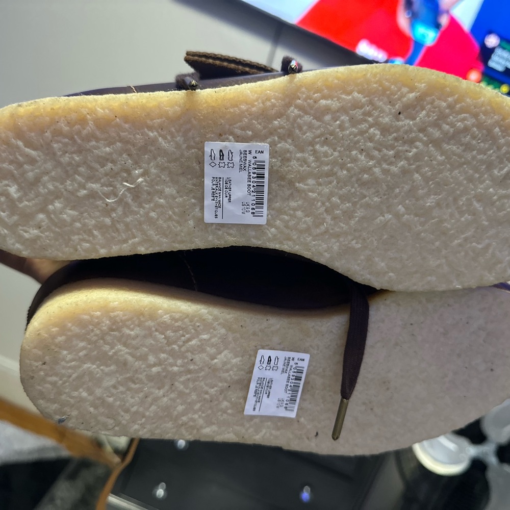 WALLABEE BOOT BEESWAX CLARKS
